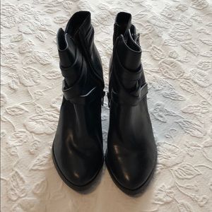Frye leather ankle boots, size 6.5M, like new.